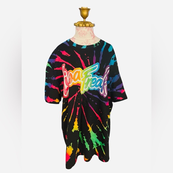NWOT Lisa Frank Lisa Freak Rainbow Tie Dye Tee Size: Large - Picture 2 of 6
